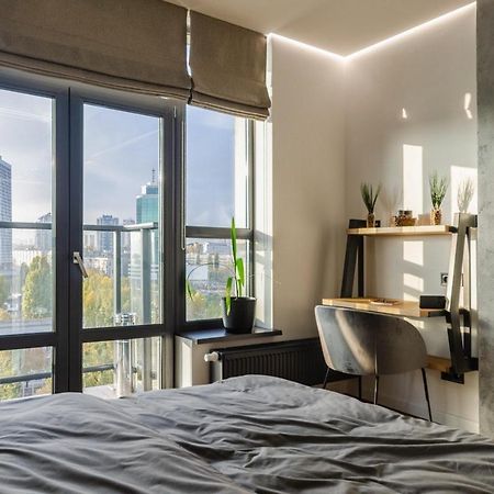 Vip - Smart Apartment Kiev Bagian luar foto