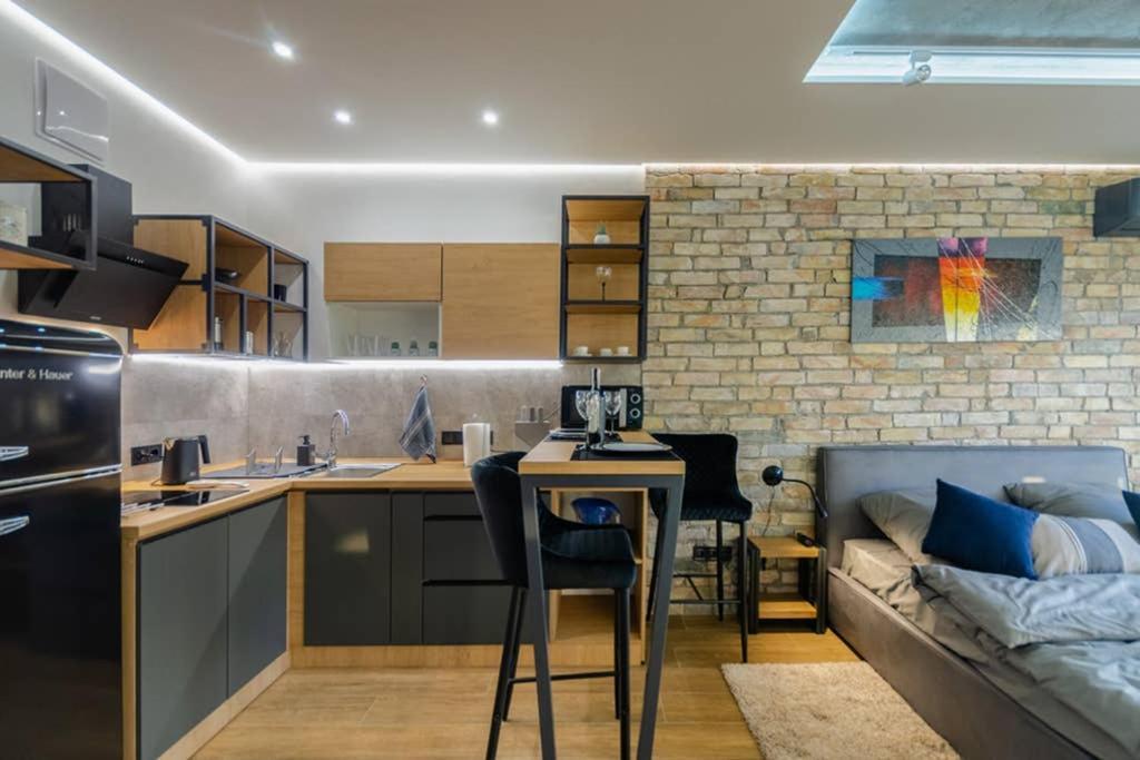 Vip - Smart Apartment Kiev Bagian luar foto