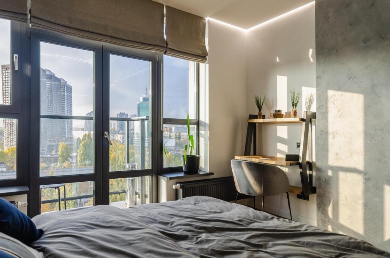 Vip - Smart Apartment Kiev Bagian luar foto